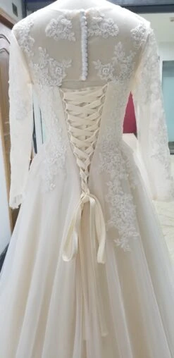 Robe De Mariée Vintage Princesse -Princesse Magique Cosplay Boutique H451ec3f095c642a7b57a9db77458d8aad 1
