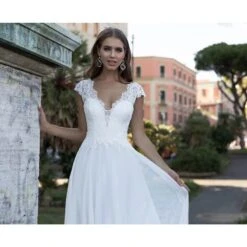 Robe De Mariée Princesse Avec Traîne 5 Robe De Mariée Princesse Avec Traîne -Princesse Magique Cosplay Boutique Robe De mari e boh me Simple col en v manches cape ligne A robes De 2 1
