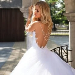 Robe De Mariée Princesse Bustier Transparent -Princesse Magique Cosplay Boutique Robe De mari e perles Robe De bal col rond sans manches effet d illusion 2020 4 1