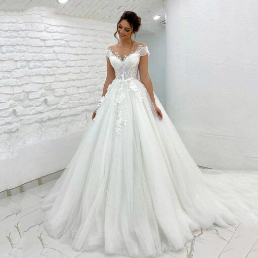 Robe De Mariée Princesse Dentelle Avec Traine
